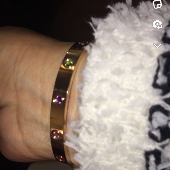 Cartier bracelet 18K authentic comes with box tool and has multicolored stones - Picture 6 of 7